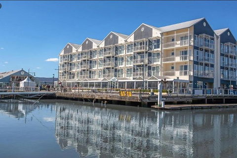 3.5 Hours Walking Guided Tour Of Launceston Highlights - Holiday Jervis Bay 2