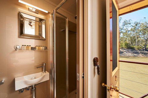 2 Night Upper Murray Escape Cruise - PS Emmylou - Holiday Jervis Bay 1