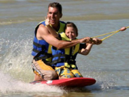 Cable Ski Cairns - Holiday Jervis Bay 1