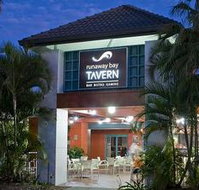 Runaway Bay Tavern - Holiday Jervis Bay
