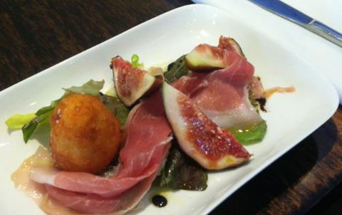Galley Foods Restaurant - Holiday Jervis Bay 3