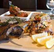 The Lounge Hotel - Holiday Jervis Bay