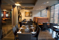 Monsoons Restaurant And Party Bar - Holiday Jervis Bay 2