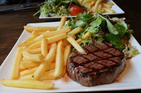 Waterside Hotel - Holiday Jervis Bay 2