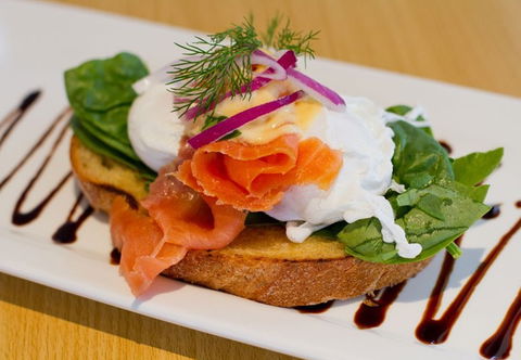 Cafe D'Bar Restaurant & Gallery - Holiday Jervis Bay 4