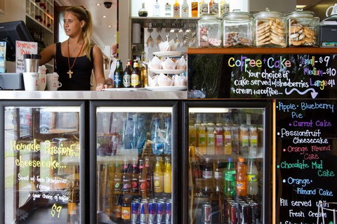 Cafe D'Bar Restaurant & Gallery - Holiday Jervis Bay 5