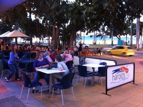 Harolds Seafood On The Strand - Holiday Jervis Bay 5