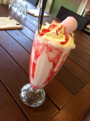 Q Bar & Brasserie On The Avenue - Holiday Jervis Bay 2