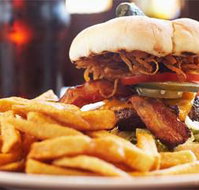 Karama Plaza Tavern - Holiday Jervis Bay