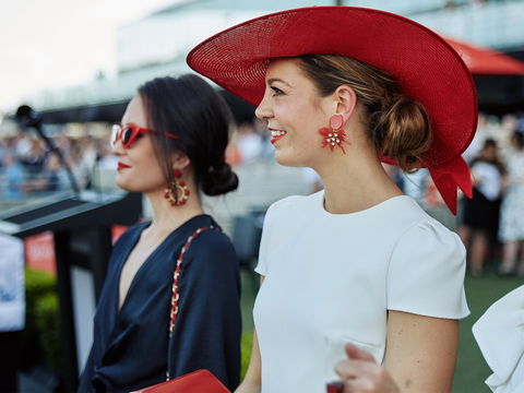 George Main Stakes Day - Holiday Jervis Bay 0