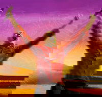 Adam Thompson  Bohemian Rhapsody Soundtrack Live - Holiday Jervis Bay