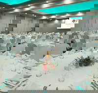 Christmas Day Lunch at DoubleTree by Hilton Alice Springs - Holiday Jervis Bay