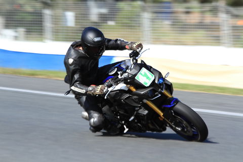 QR Moto Ride Days At Queensland Raceways! - Holiday Jervis Bay 2
