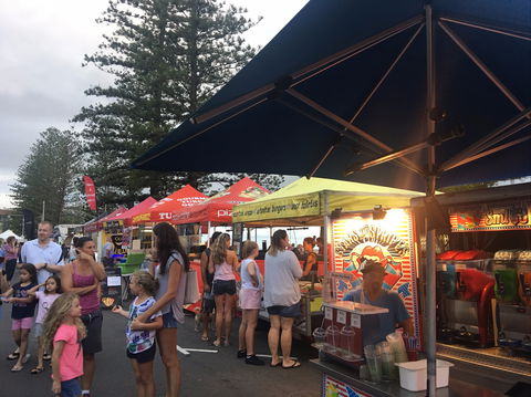 Twilight Markets Caloundra - Holiday Jervis Bay 2