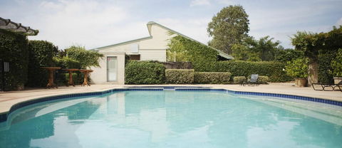 Harrigan's Irish Pub & Accommodation - Holiday Jervis Bay 1