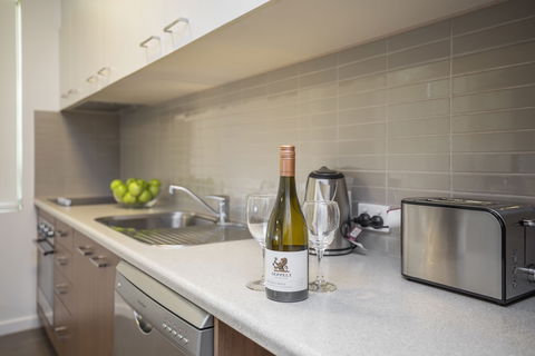 Quest Mawson Lakes - Holiday Jervis Bay 2