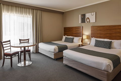 Quality Hotel Dickson - Holiday Jervis Bay 3
