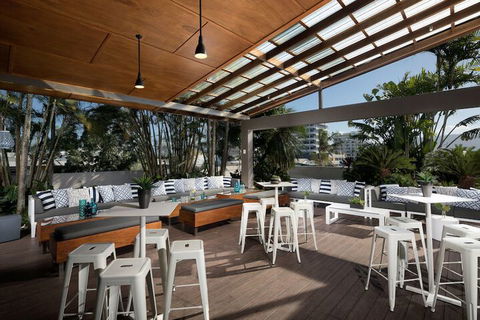 Rydges Plaza Cairns - Holiday Jervis Bay 6