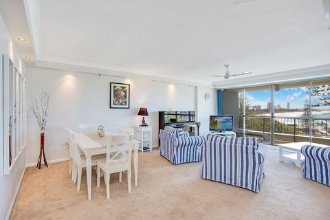 Gemini Court Holiday Apartments - Holiday Jervis Bay 6