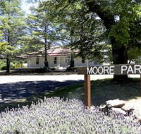 Moore Park Inn - Holiday Jervis Bay