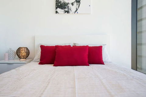 C3CBD Melbourne Apartment - Holiday Jervis Bay 7