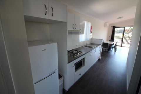 Riverside Cabin Park - Holiday Jervis Bay 6