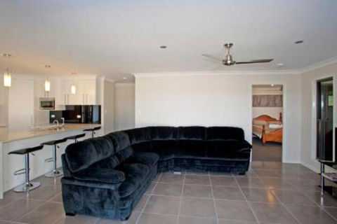 Agnes Retreat - Holiday Jervis Bay 1