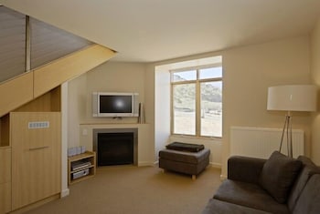 Chalet Hotham 20 - Holiday Jervis Bay 1