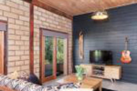 Falls River Luxury Accommodation - Holiday Jervis Bay 0