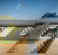 Kirsten Accommodation Parkes - Holiday Jervis Bay