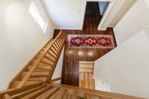 Inner Western Suburbs Retreat - Holiday Jervis Bay 4