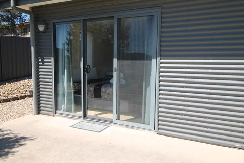 Poley Cow Studio - Holiday Jervis Bay 5