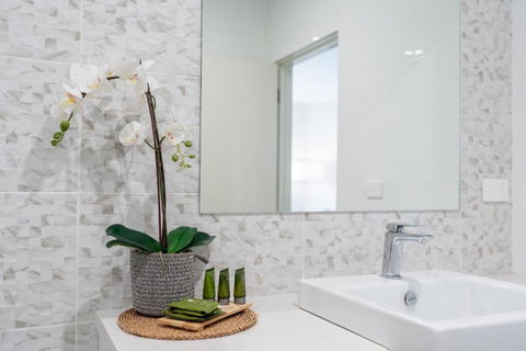 CENTRAL NO 5 LUXURY APARTMENT - Holiday Jervis Bay 4