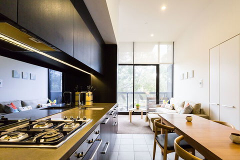 GEORGE, 1BDR North Melbourne Apartment - Holiday Jervis Bay 4