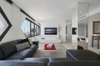 ELAINE, 2BDR St.Kilda Apartment - Holiday Jervis Bay 0