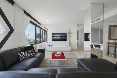 ELAINE, 2BDR St.Kilda Apartment - Holiday Jervis Bay 1