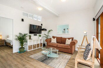 Half Moon Cottage - Holiday Jervis Bay 0