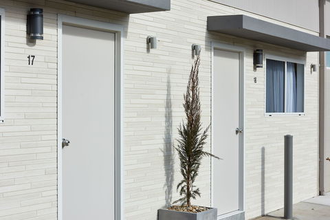 Gundagai Tourist Suites - Holiday Jervis Bay 1