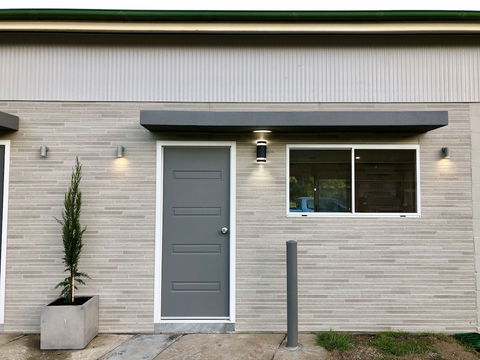 Gundagai Tourist Suites - Holiday Jervis Bay 0