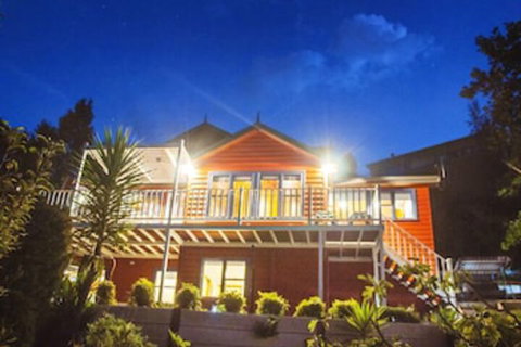 Artee House - A Bright Escape - Holiday Jervis Bay 0