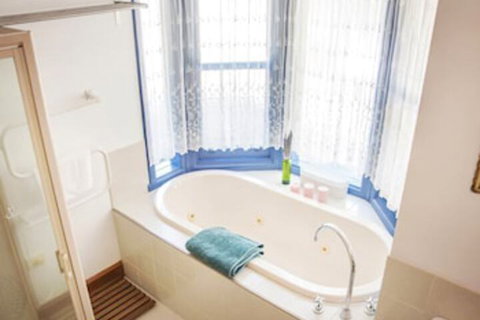 Artee House - A Bright Escape - Holiday Jervis Bay 4