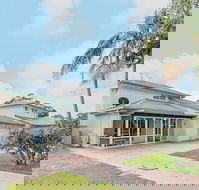 Occy's at Fingal Bay - Holiday Jervis Bay