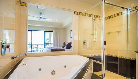 LUXE At Sanctuary Cove - Holiday Jervis Bay 3
