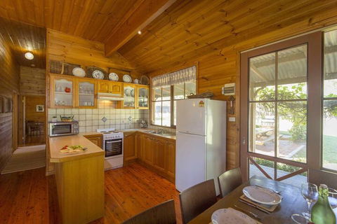 Silky Oak Cottage - Holiday Jervis Bay 3