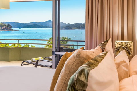 Lagoon 206 On Hamilton Island - Holiday Jervis Bay 2