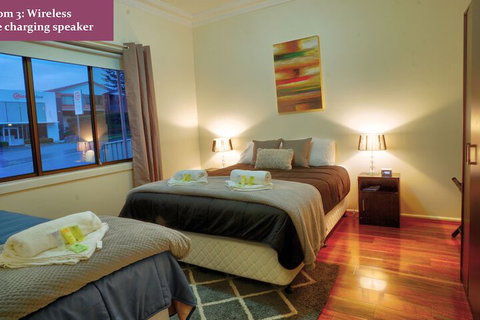 Wollongong Train Station Holiday House - Holiday Jervis Bay 6