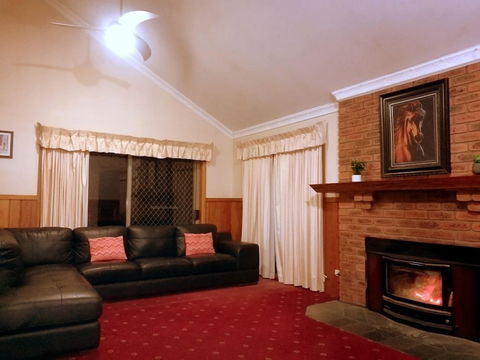 Castle At Lakes Entrance - Holiday Jervis Bay 3