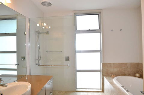 LA MER Centrally Located Free Wifi - Holiday Jervis Bay 6