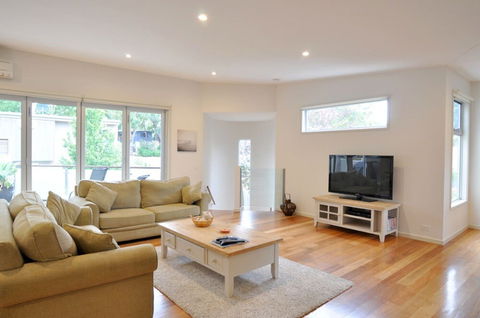 LA MER Centrally Located Free Wifi - Holiday Jervis Bay 1