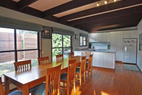 Surf Plazu PET Friendly - Holiday Jervis Bay 7